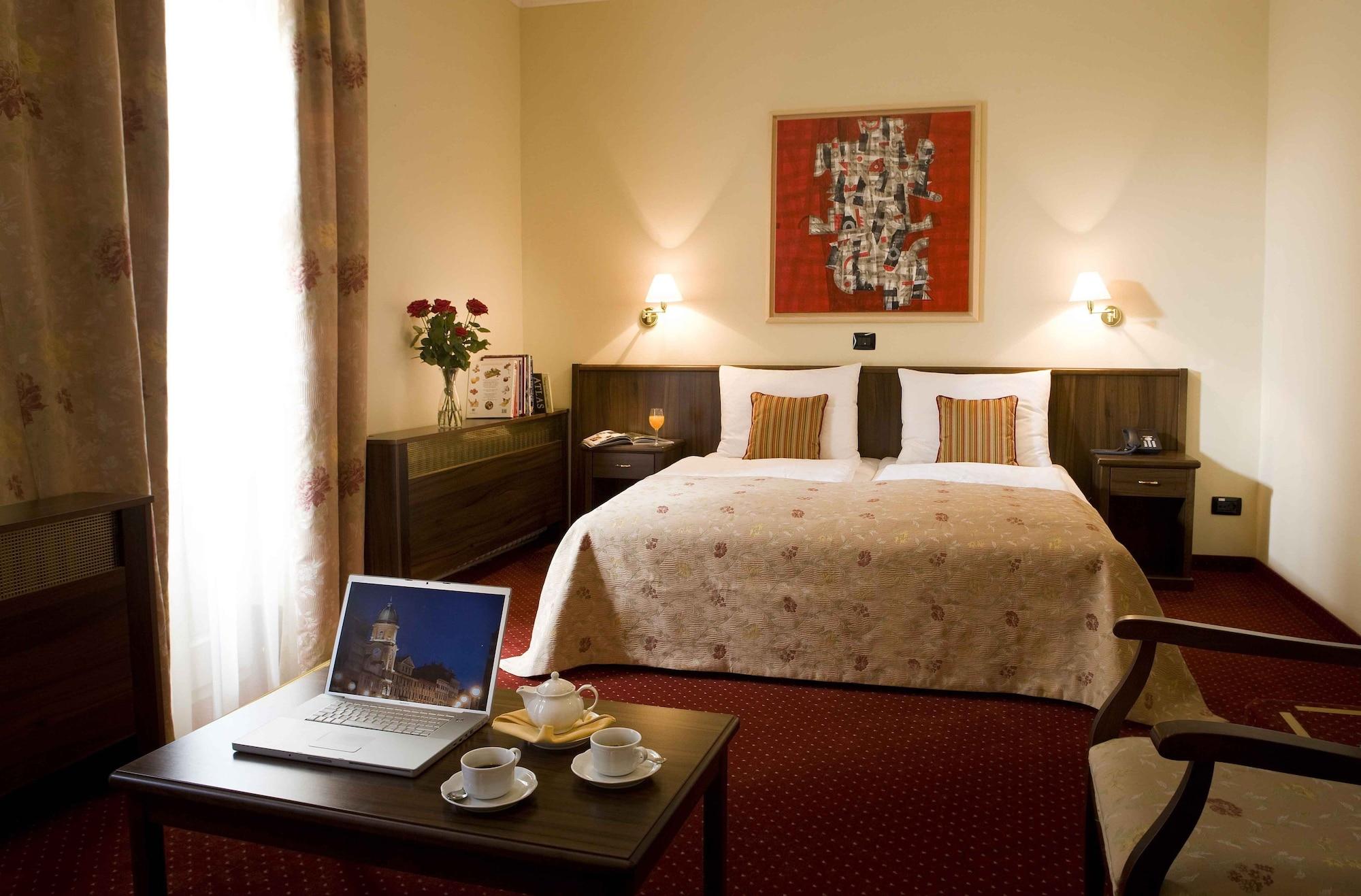 Hotel Continental Rijeka Extérieur photo