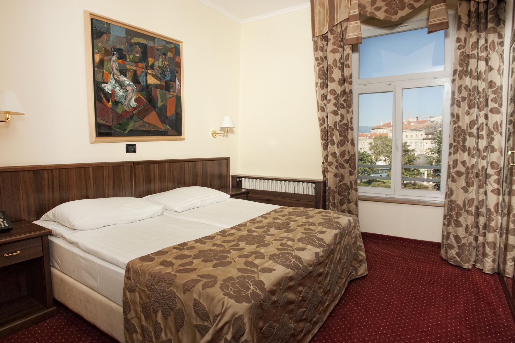 Hotel Continental Rijeka Extérieur photo