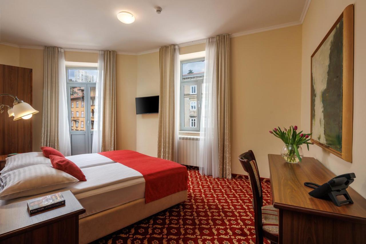 Hotel Continental Rijeka Extérieur photo