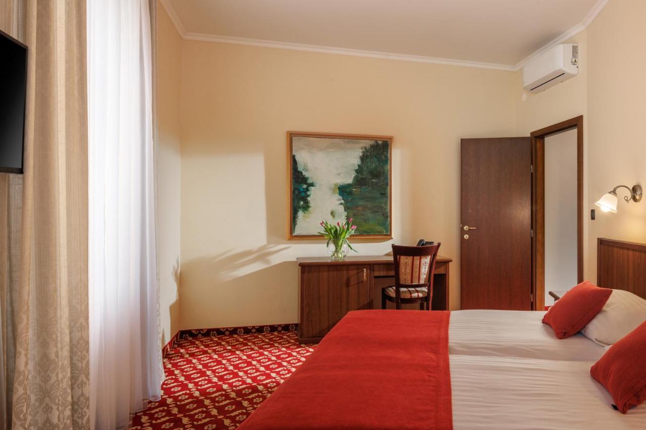 Hotel Continental Rijeka Extérieur photo