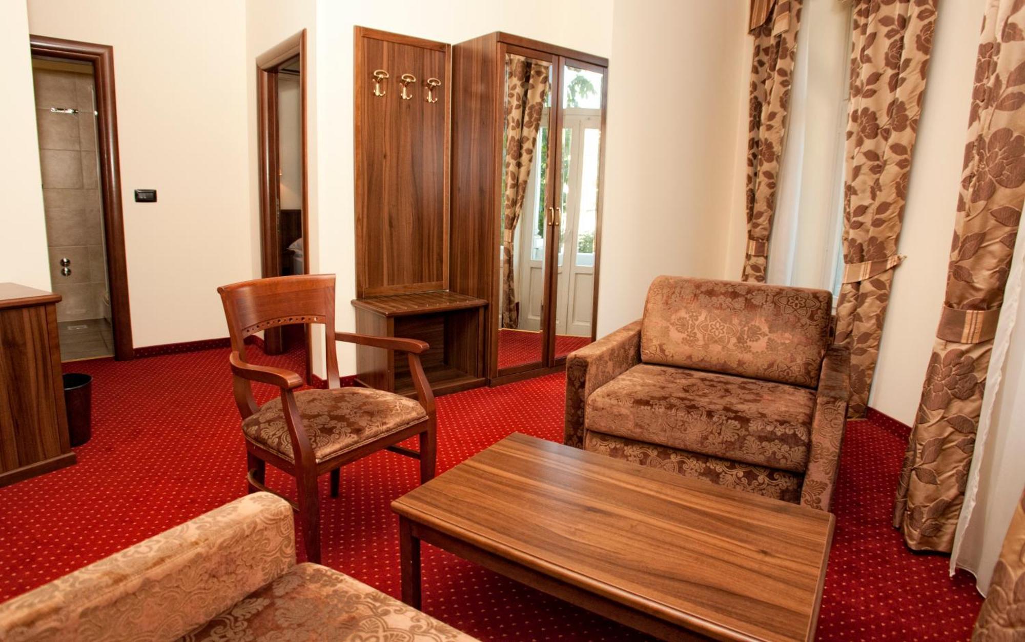 Hotel Continental Rijeka Extérieur photo